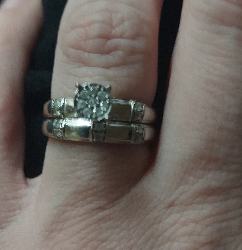 Wedding & Engagement 10k white gold Ring Set image indicator(2)