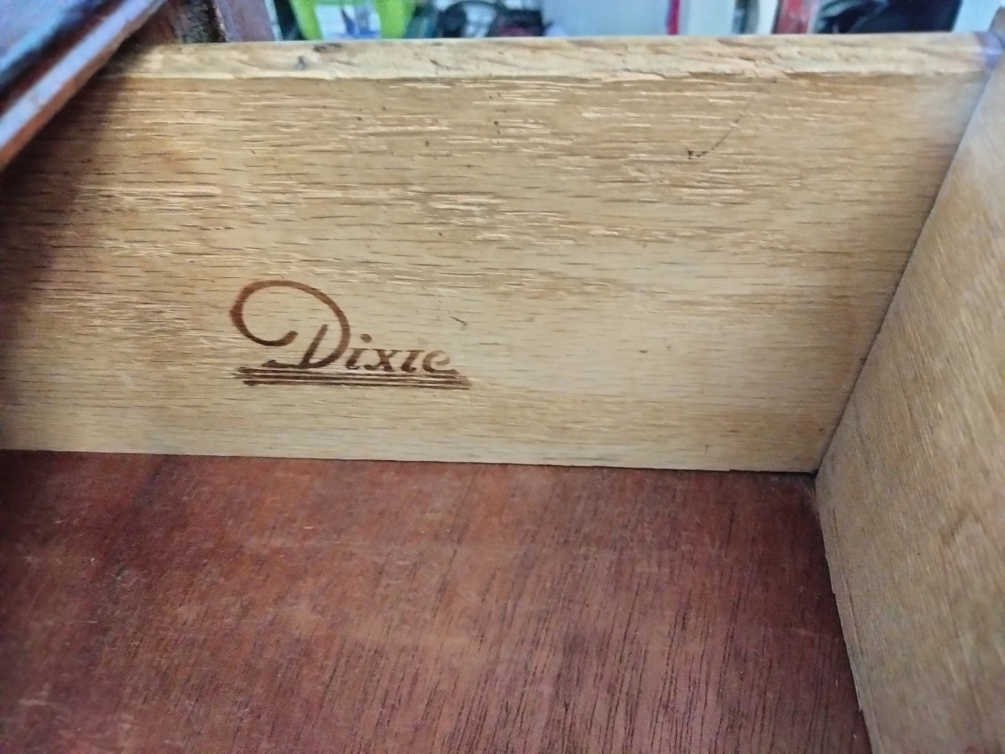Dixie Furniture Mahogany Wood Chest of Drawers - photo 3