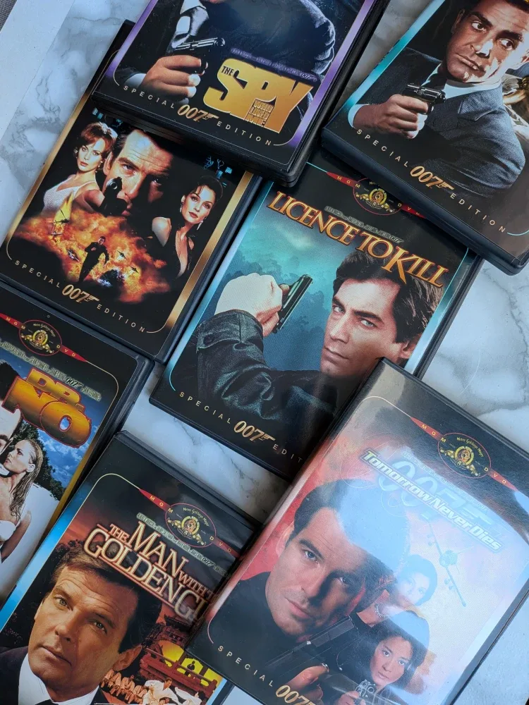 007 James Bond DVD Collection - 7 DVDs image indicator(6)