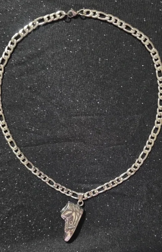 Air Jordan 1 Sneaker Silver Chain Necklace image indicator(3)