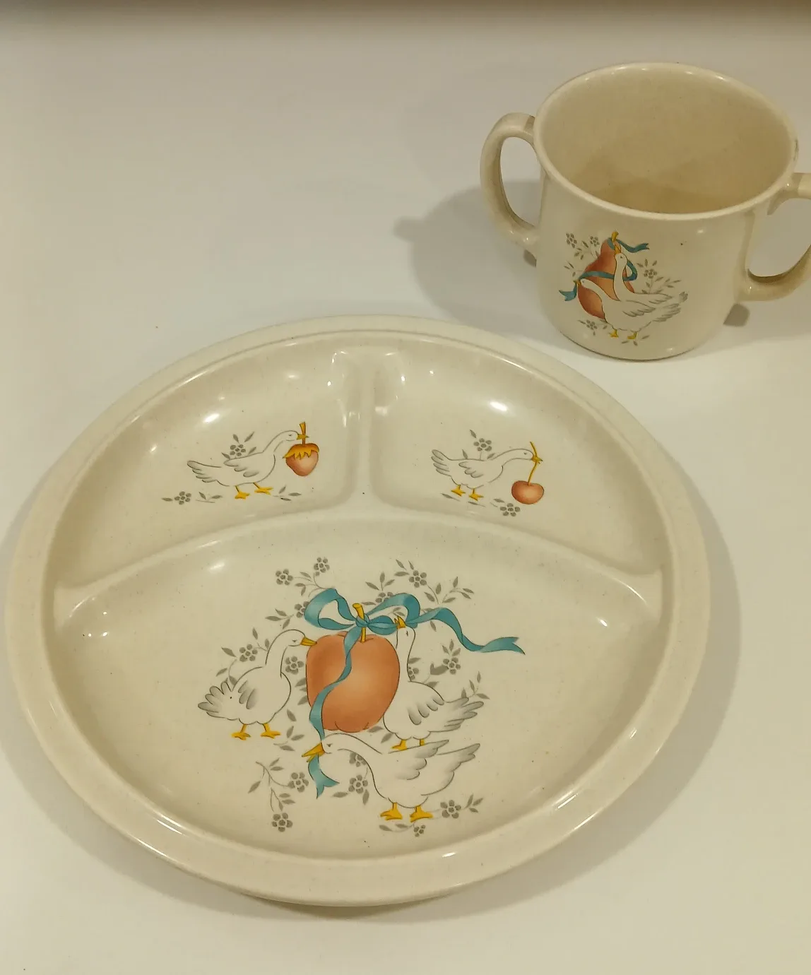 International Marmalade Divided Plate and Cup Set