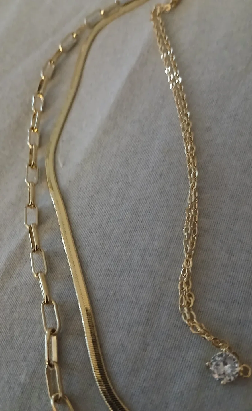 Gold Layered Necklace with Pendant image indicator(3)