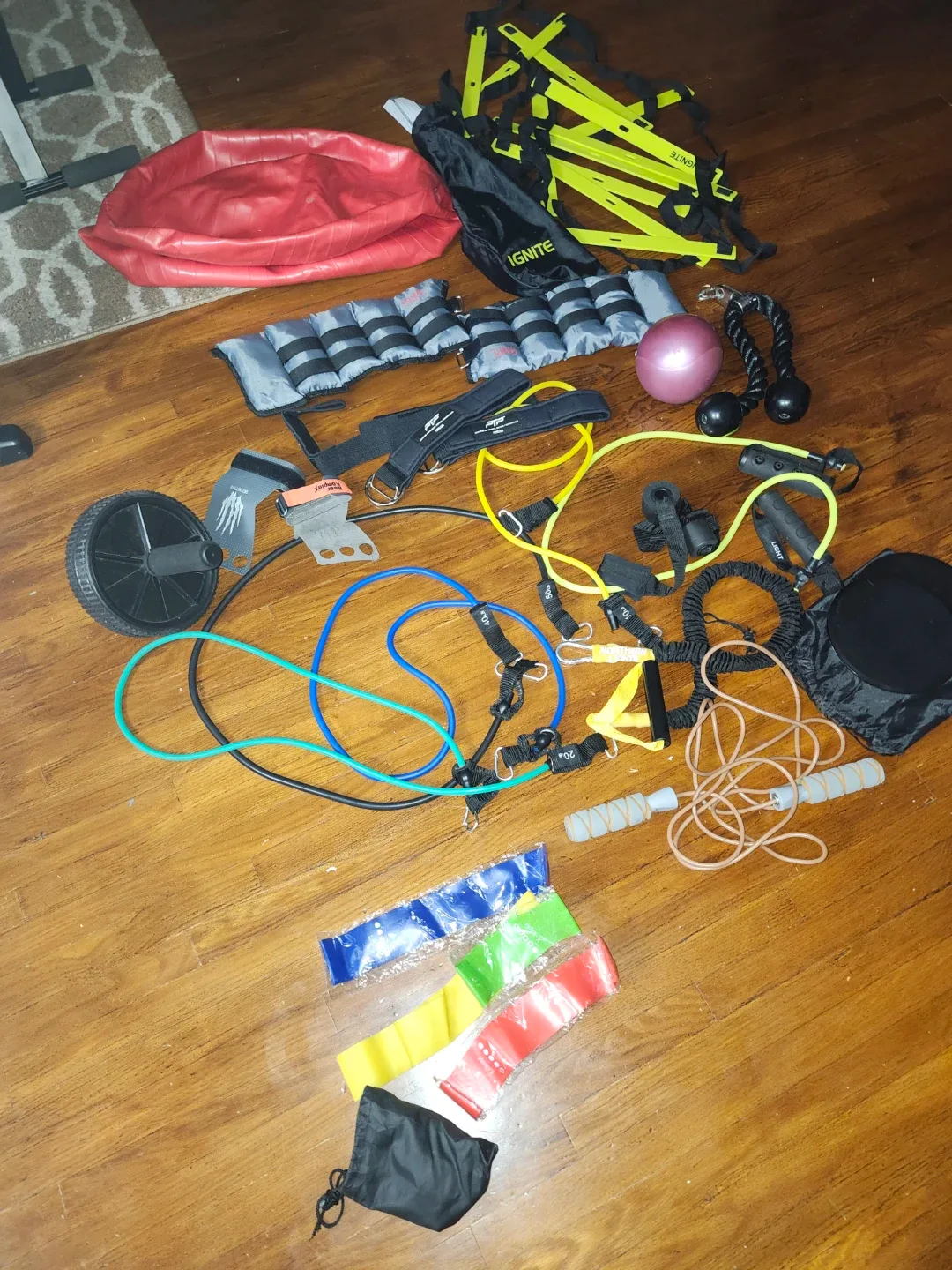 Mixed Home Gym Equipment Set - Everything that you need image indicator(3)