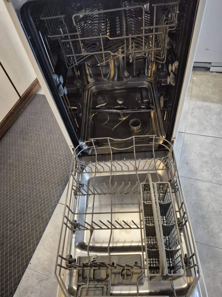 Solarock SRUW18SB1TW Dishwasher - photo 2