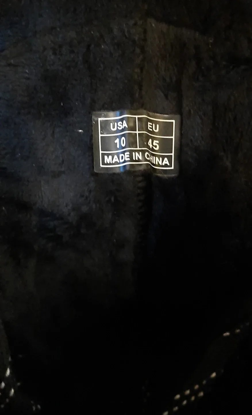 New! Mens Size 10 CCM RW300 Ice Skates with Guards-$60 image indicator(4)