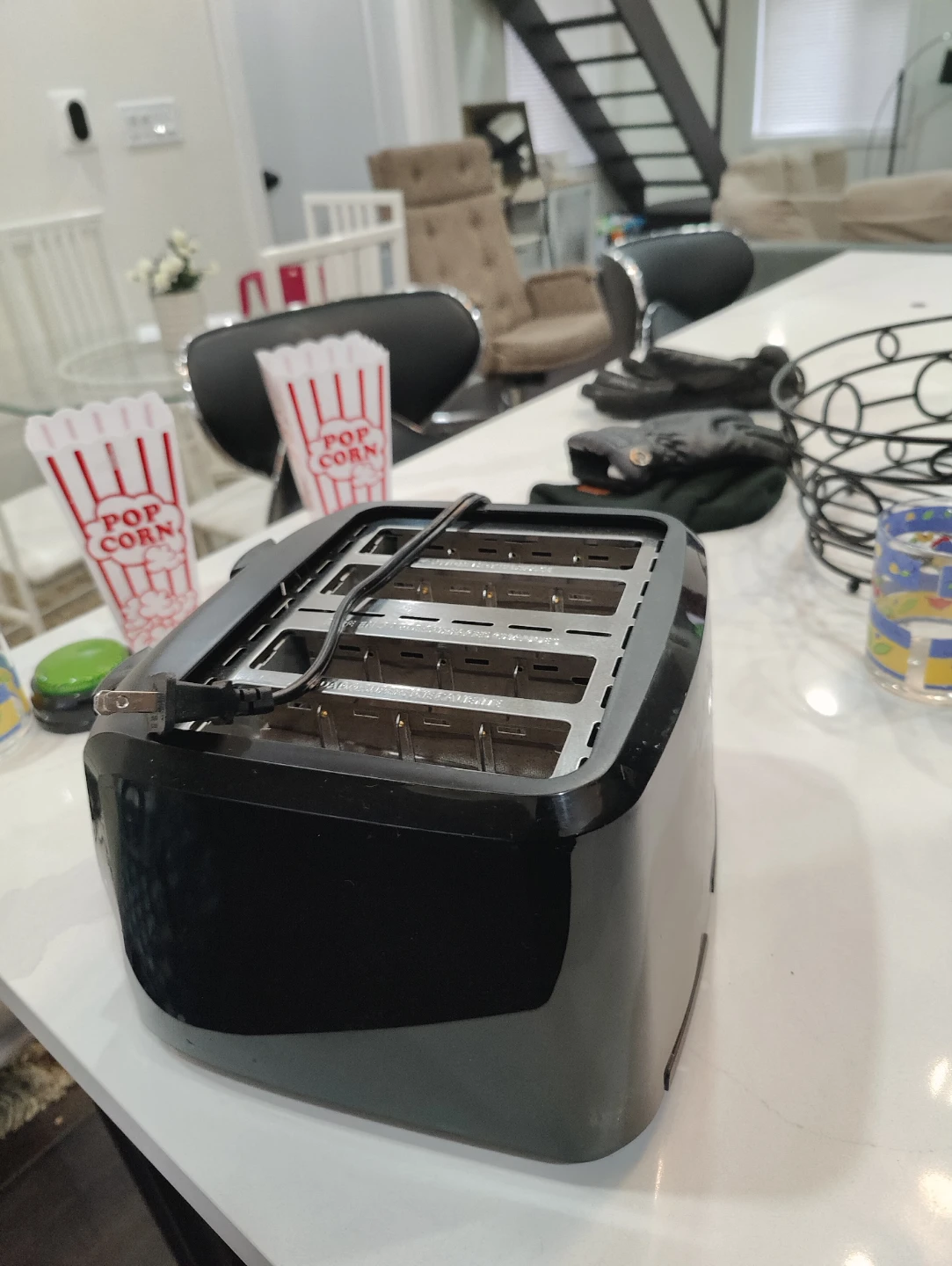 Black 4-Slice Toaster - photo 4