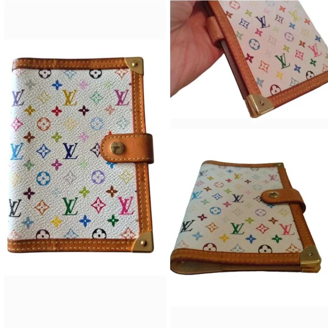 Louis Vuitton Agenda image indicator(9)