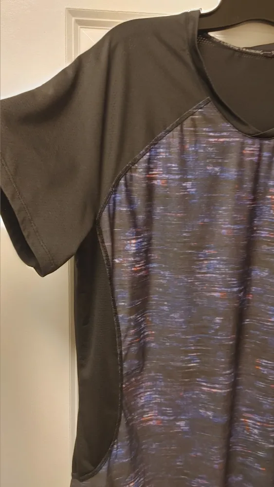 34 Degrees Cardio Training Shirt size Large image indicator(2)