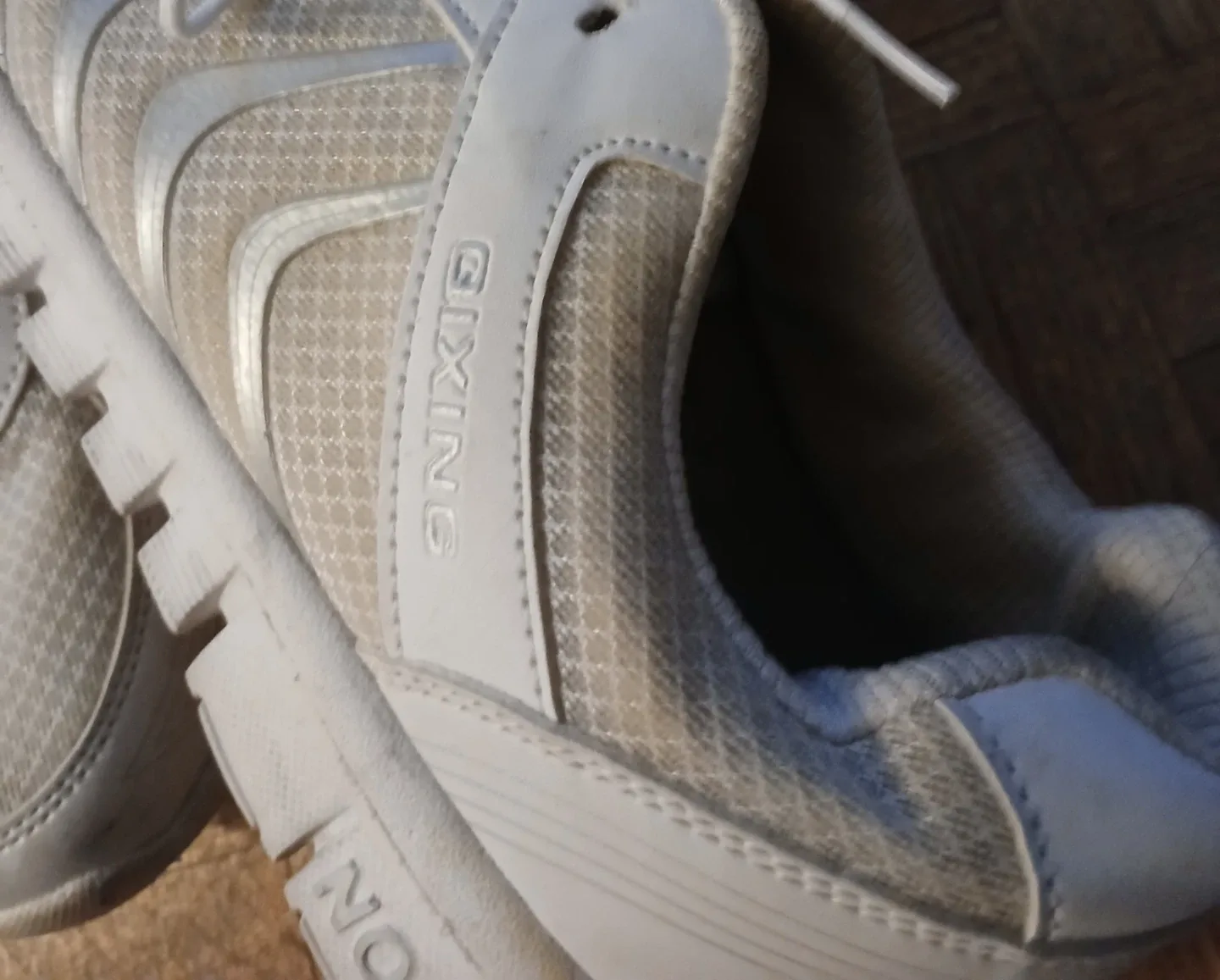 ONIXIO White Sneakers image indicator(4)