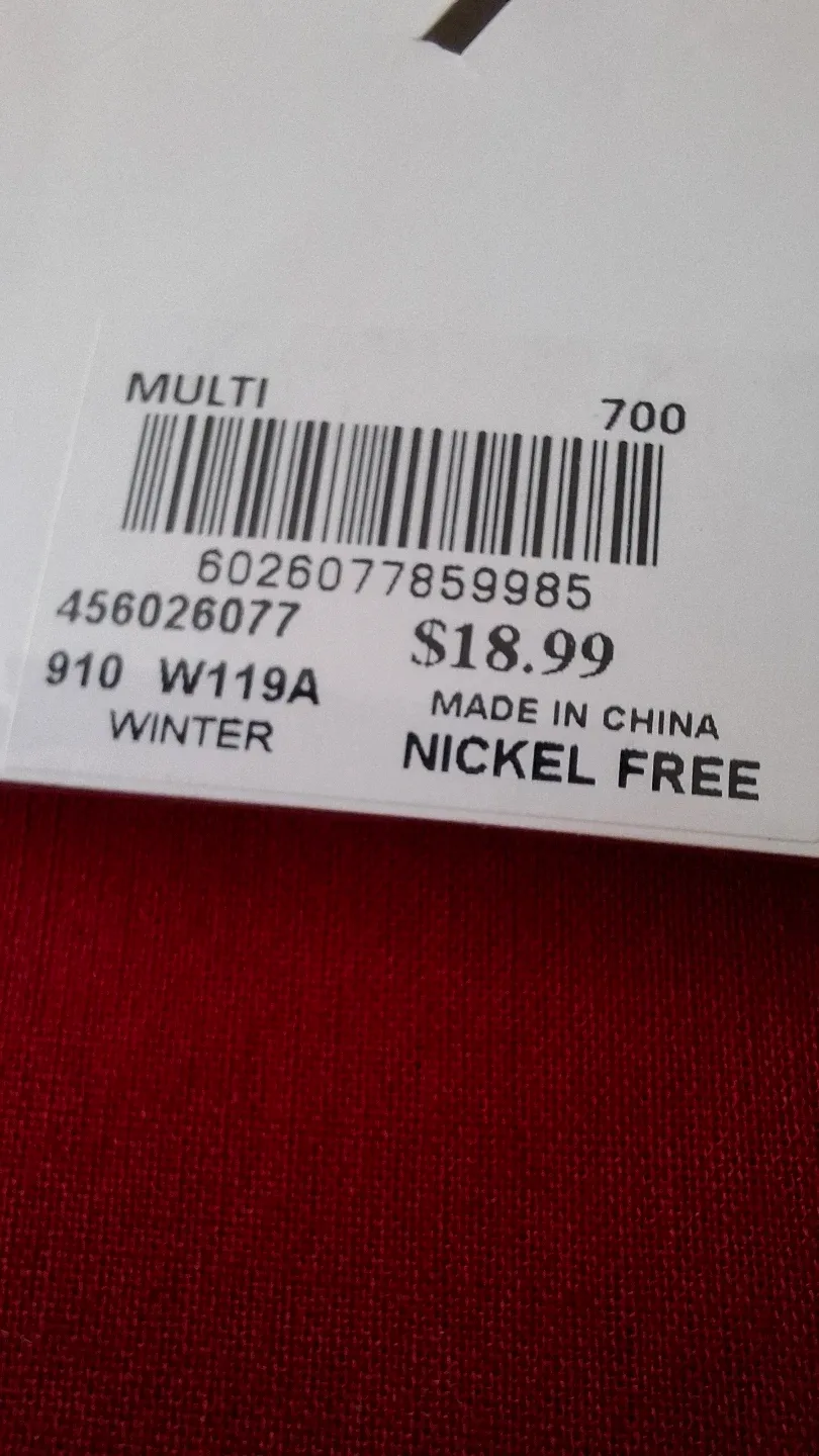 Christmas Tree Brooch with Gemstones image indicator(8)