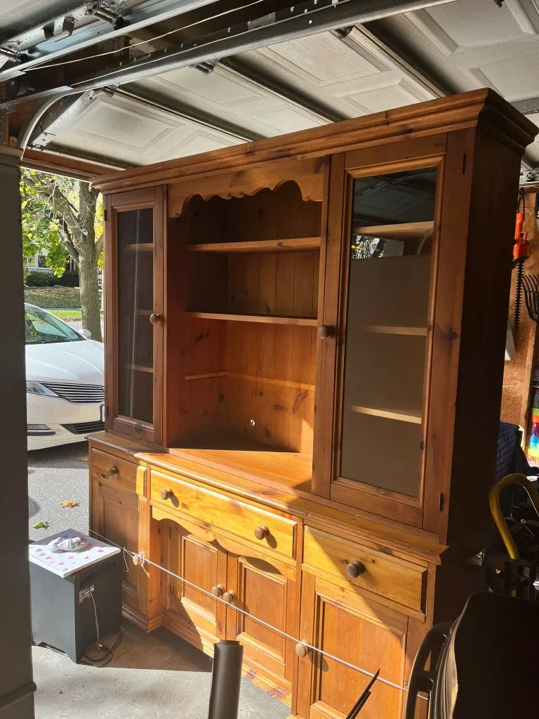 Beautiful Mennonite Hutch image indicator(2)