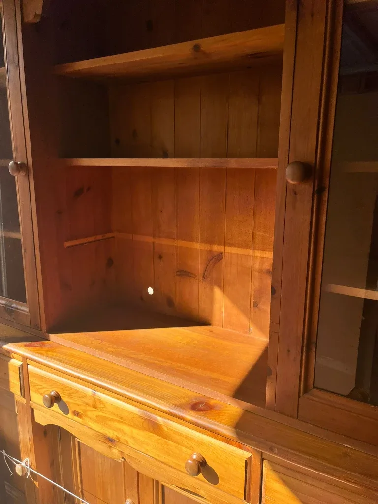 Beautiful Mennonite Hutch image indicator(3)