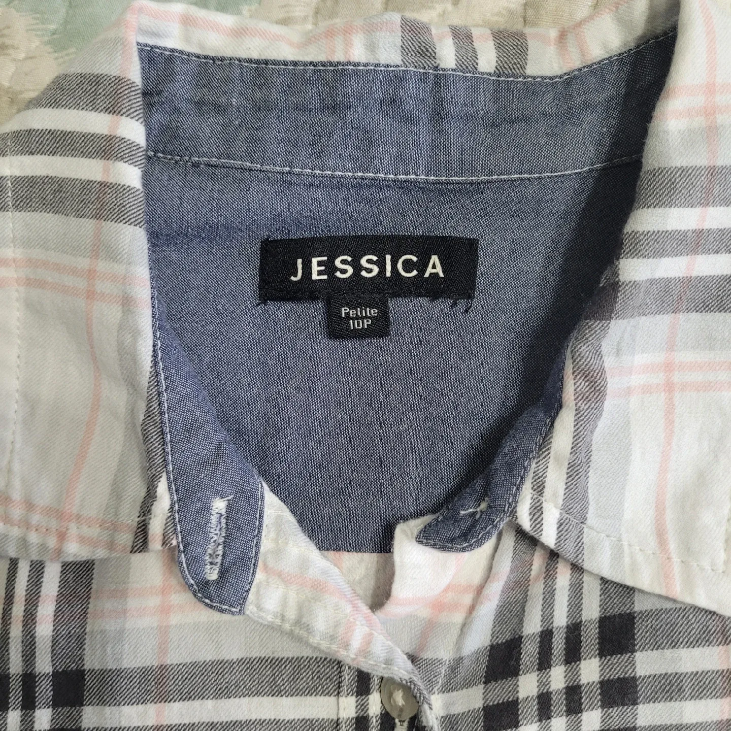 Ladies Size Small Petite Top image indicator(2)