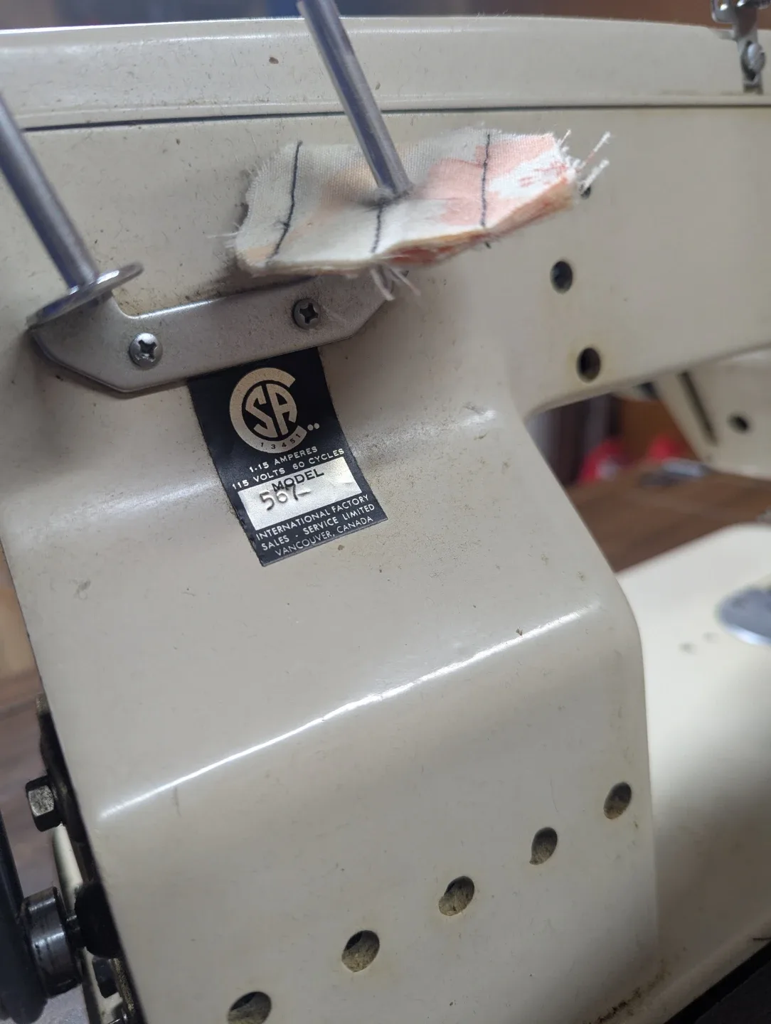 Vintage Imperial sewing machine image indicator(7)