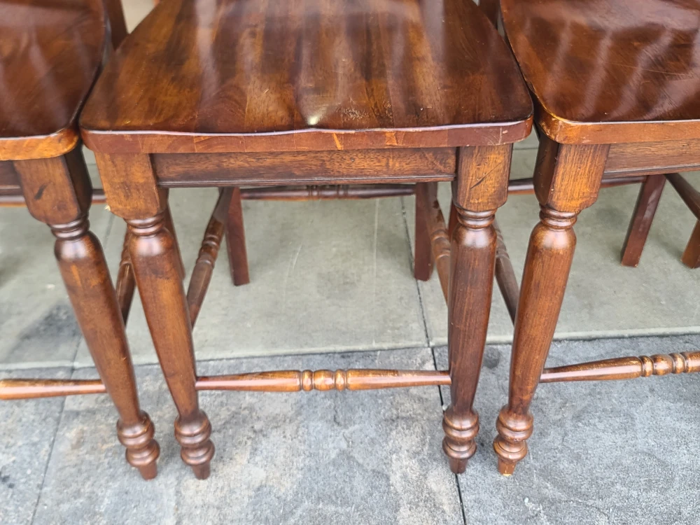 Set of 4 Wooden Dining Chairs - photo 3