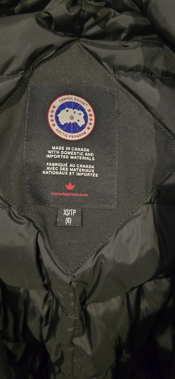 Canada Goose Down Parka - Size XS - photo 3