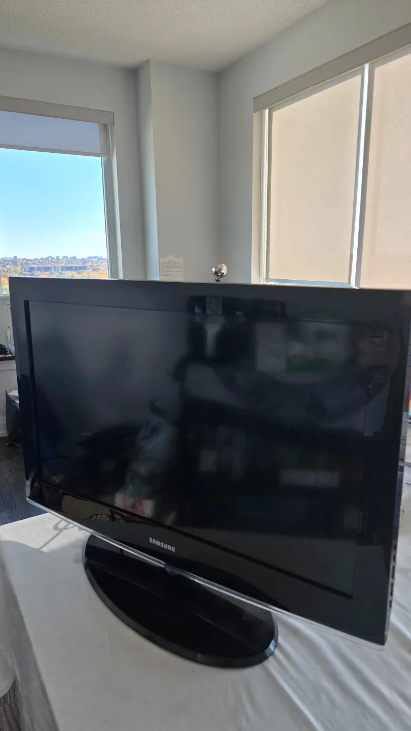 Samsung 32 inch TV image indicator(3)