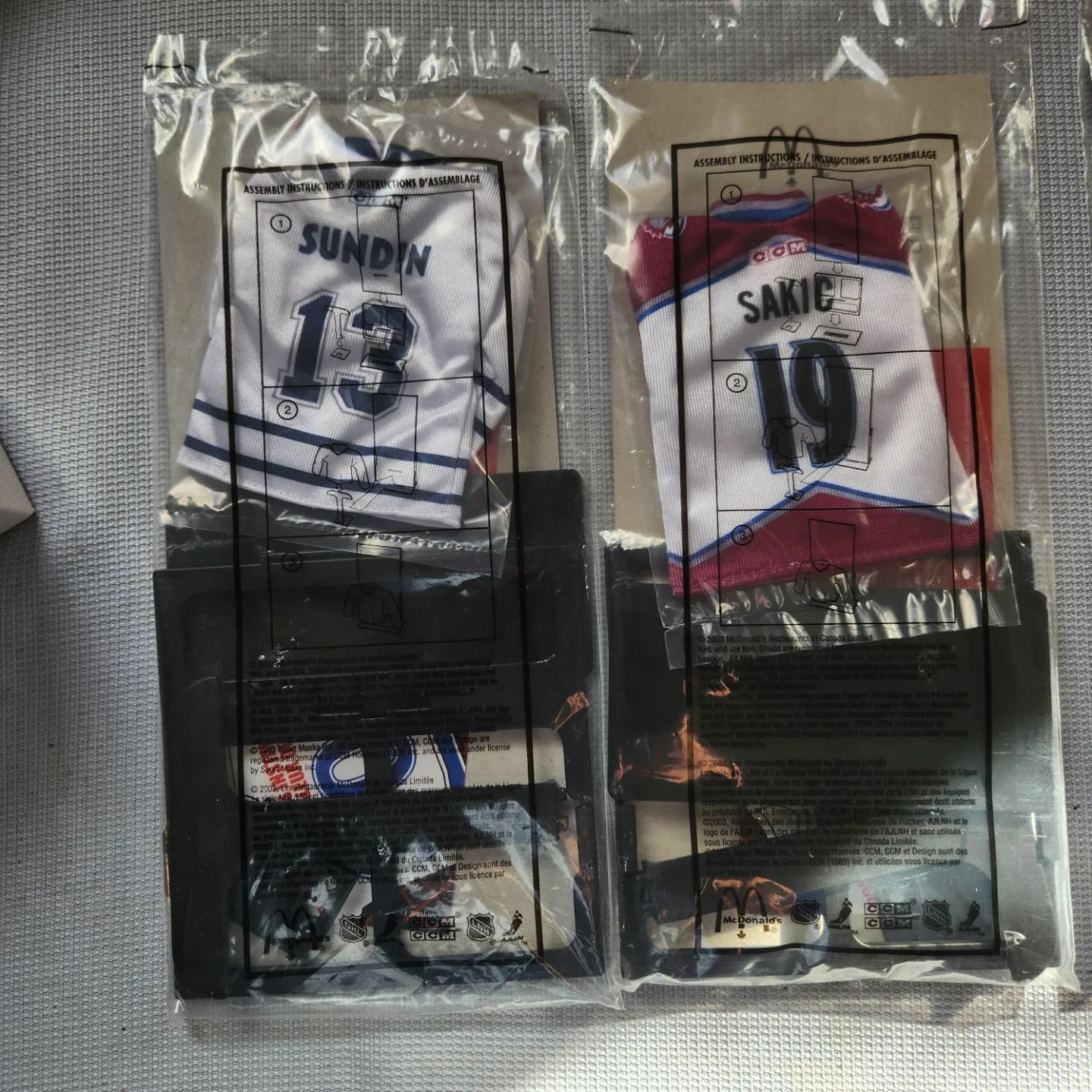 4 McDonald's Hockey Heroes Mini-Jerseys image indicator(4)