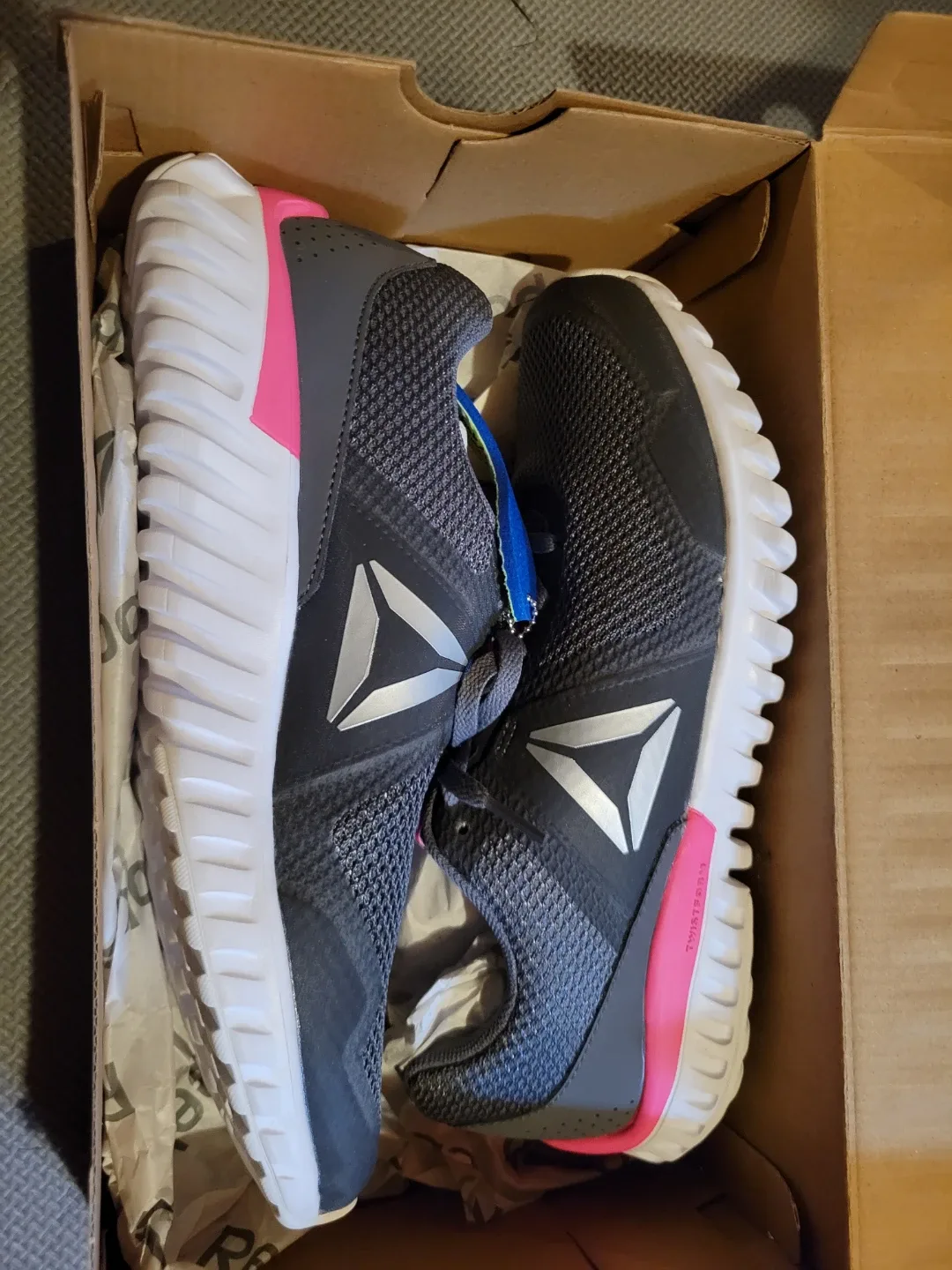 Reebok Women's Running Shoes, Size 8.5, Grey/Pink thumbnail