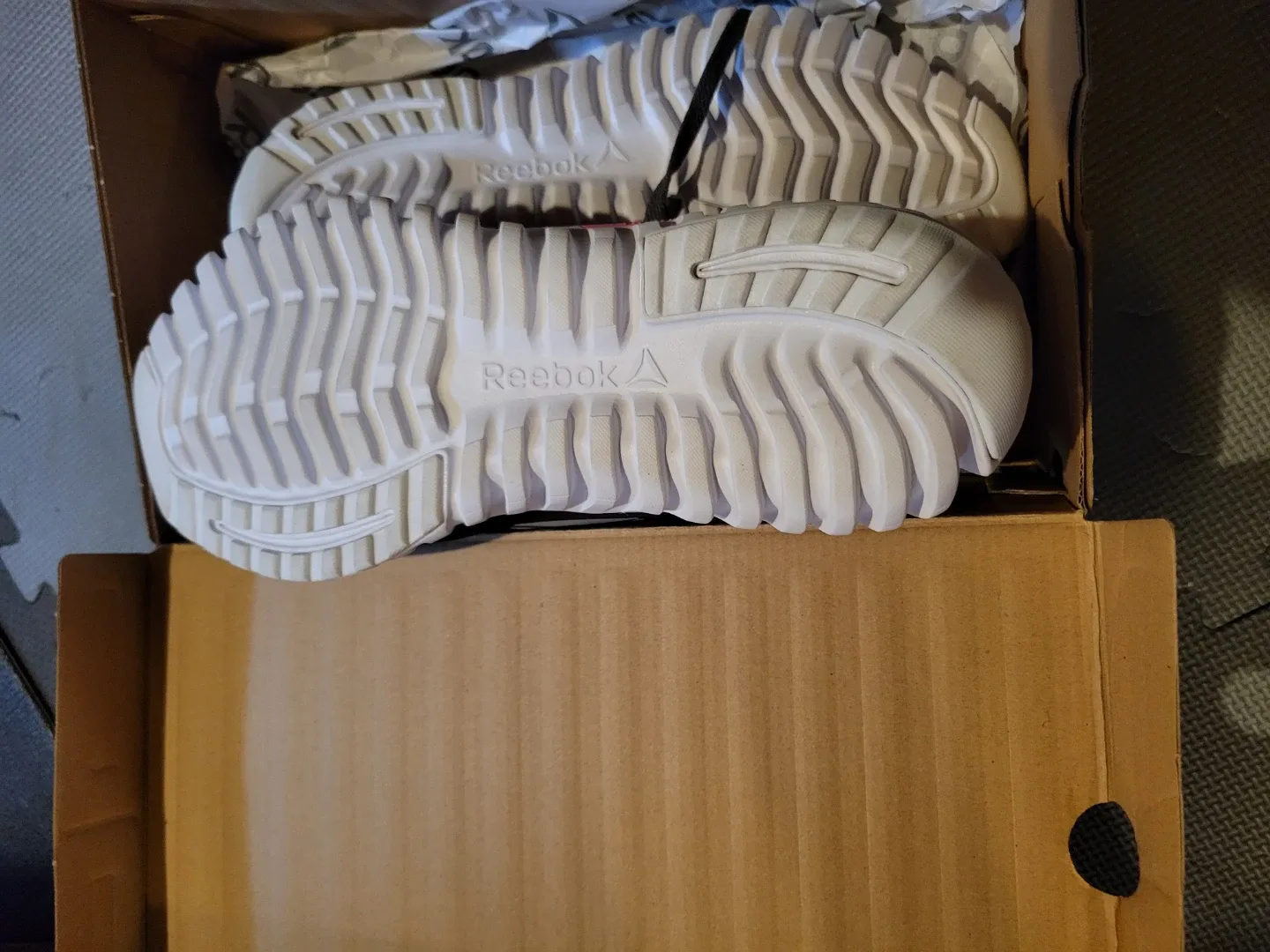 Reebok Women's Running Shoes, Size 8.5, Grey/Pink image indicator(3)