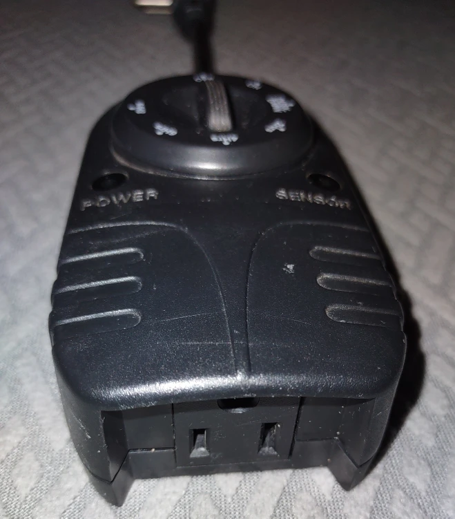 Noma Outdoor Timer with Light Sensor - photo 3