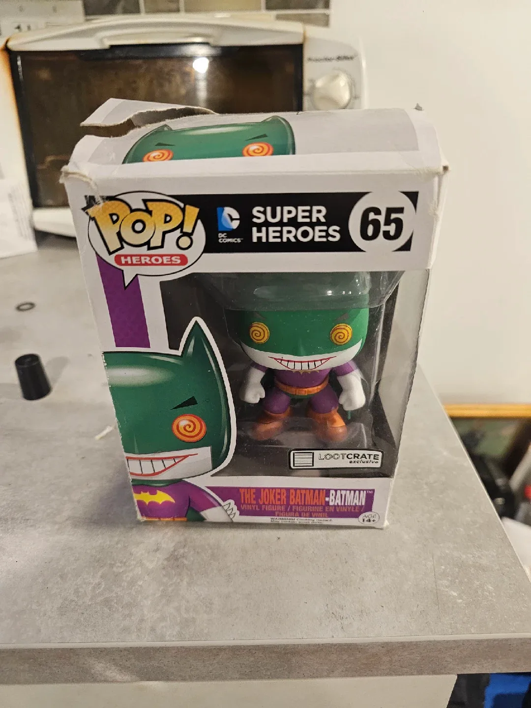 Funko Pop Joker Batman Limited Edition #65 image indicator(2)