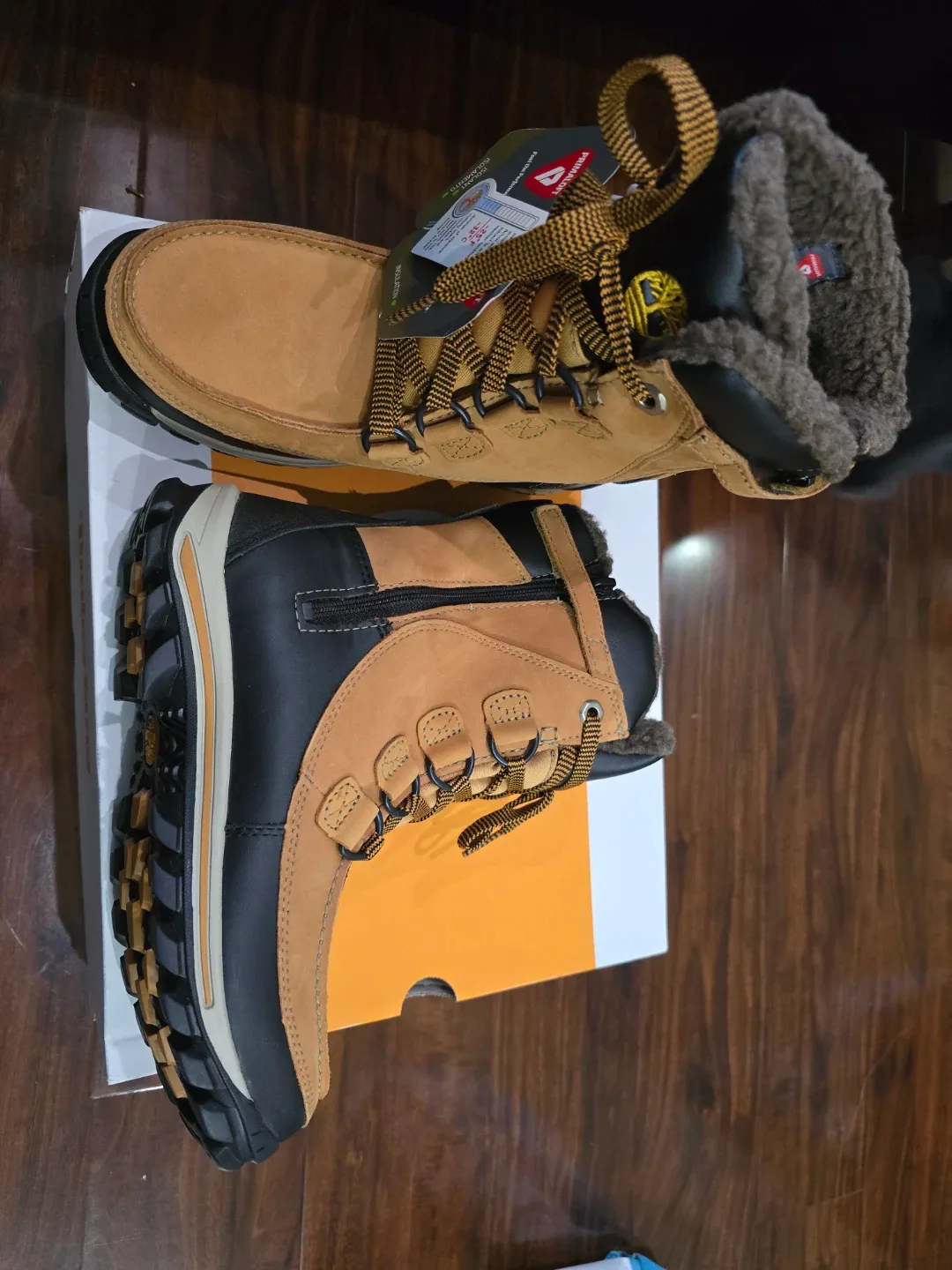 Kids Timberland Waterproof Winter Boots - Size 4 image indicator(4)