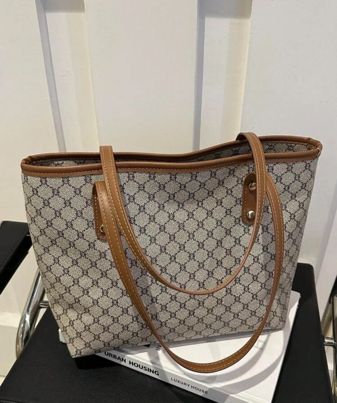 Patterned Tote Bag image indicator(2)