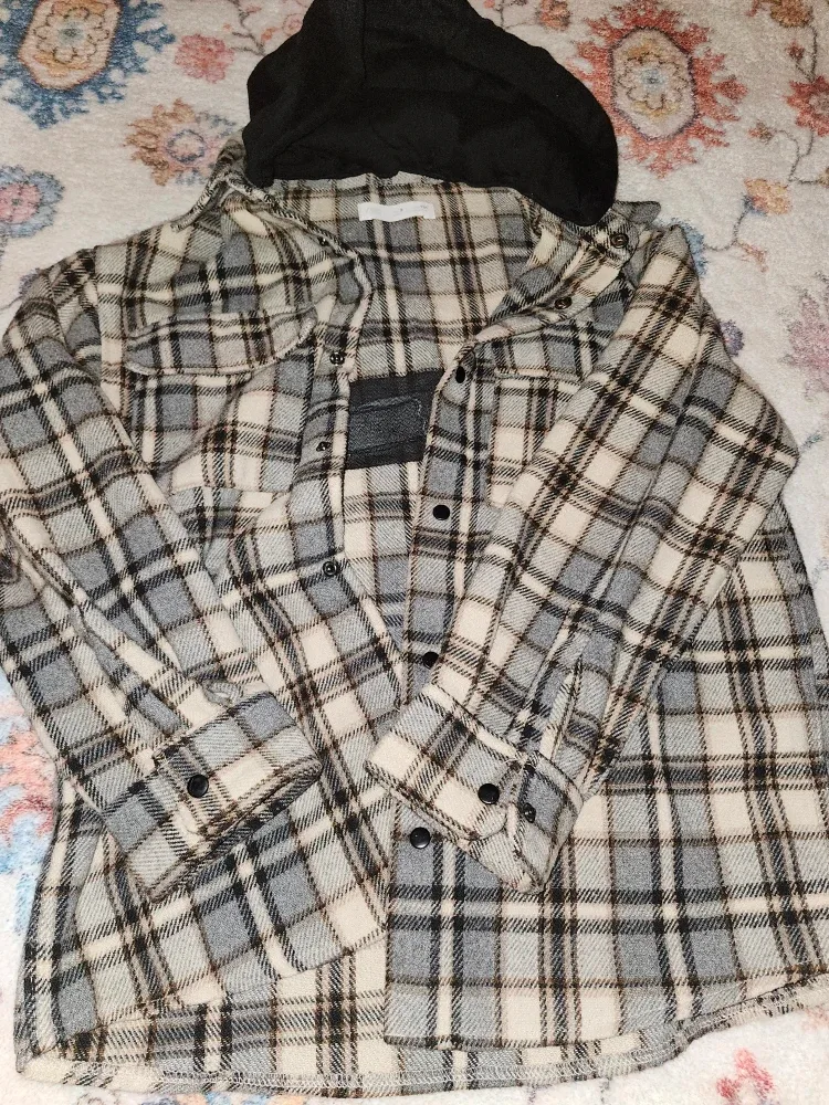Zara hooded flannel image indicator(3)
