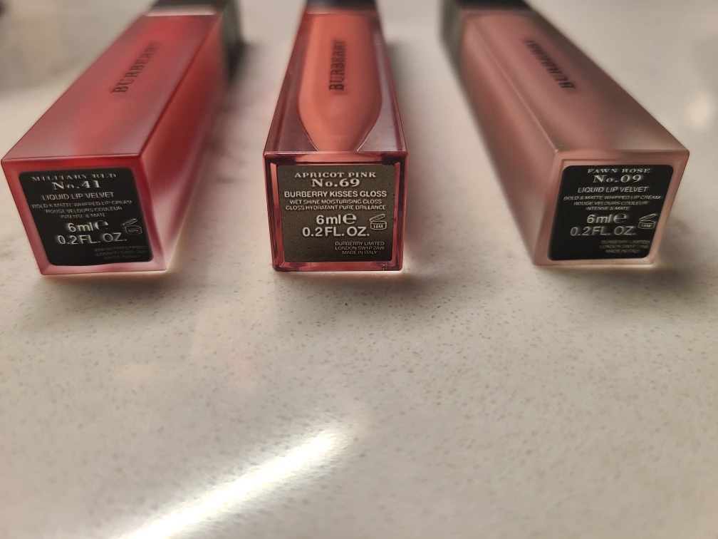 Burberry Liquid Lip Velvet (3 Colors) - photo 3
