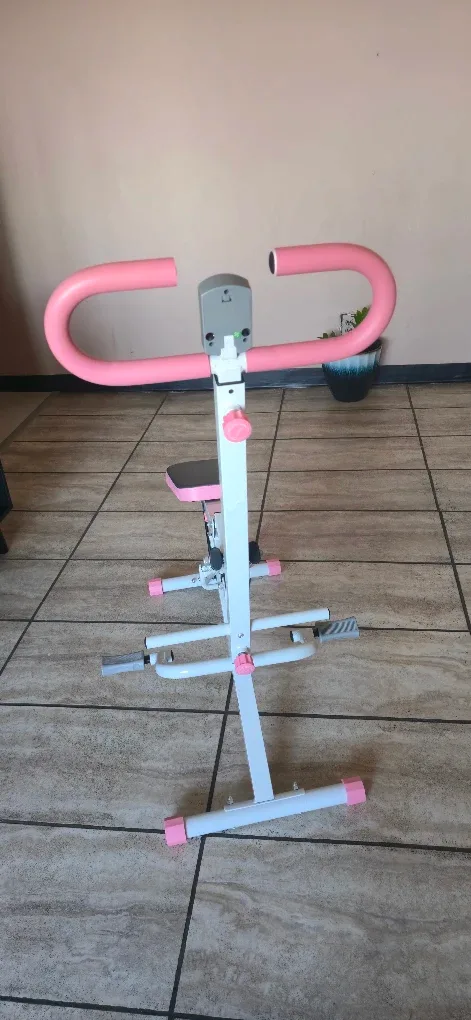 Pink & White Ab Squat Machine image indicator(3)