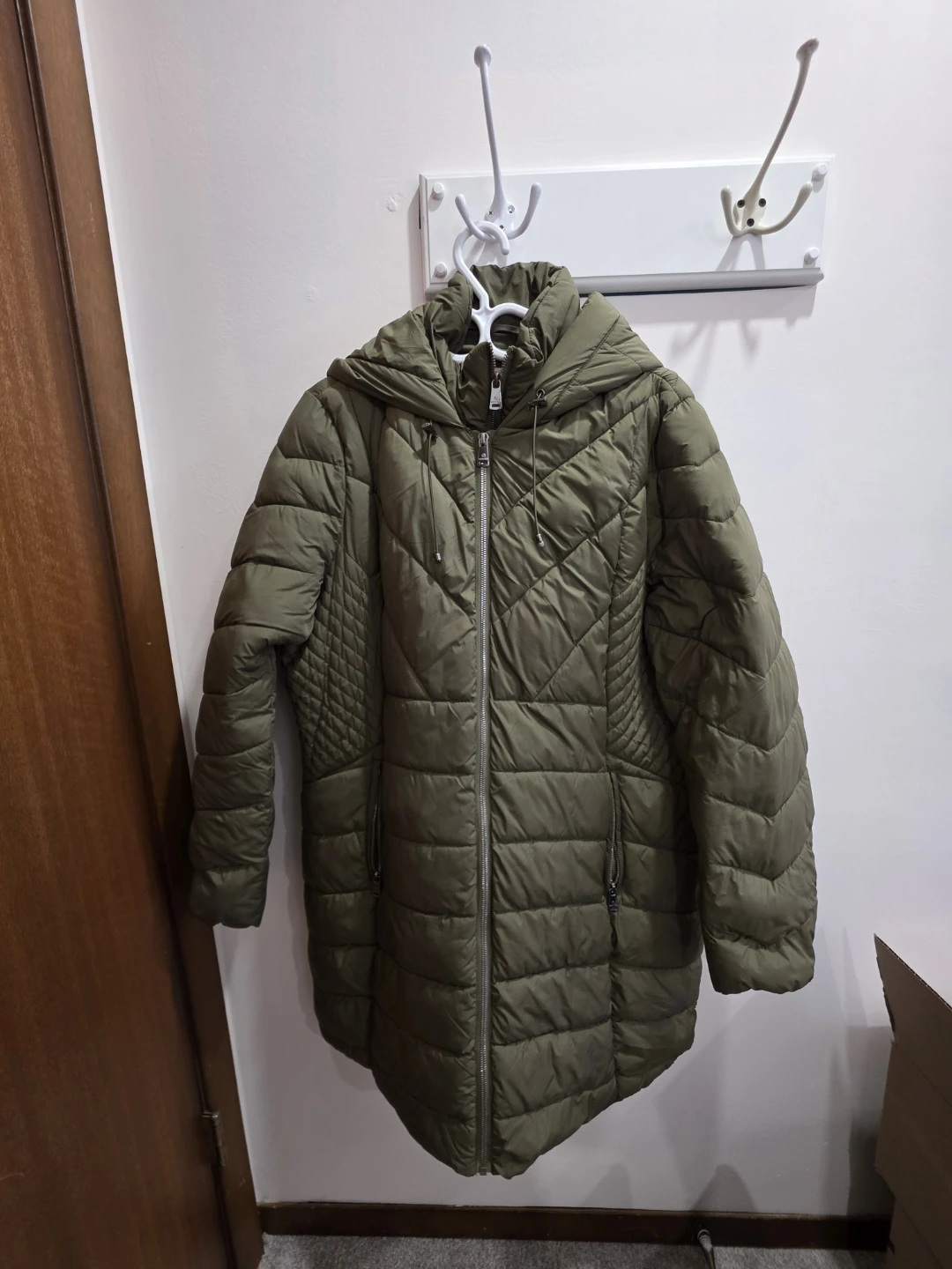 Women’s Winter Puffer Jacket – Size XL