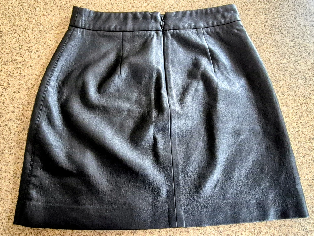 Aritzia Black Leather Mini Skirt - photo 2