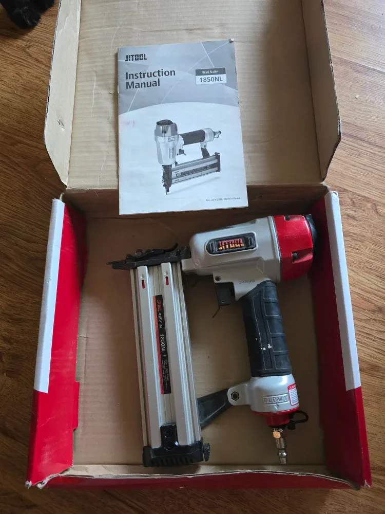 Jitool 1850NL 18GA 2" Brad Nailer w/ Box image indicator(2)