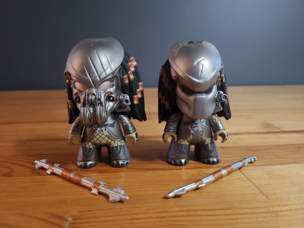 Alien vs. Predator TITANS Vinyl Figures Set