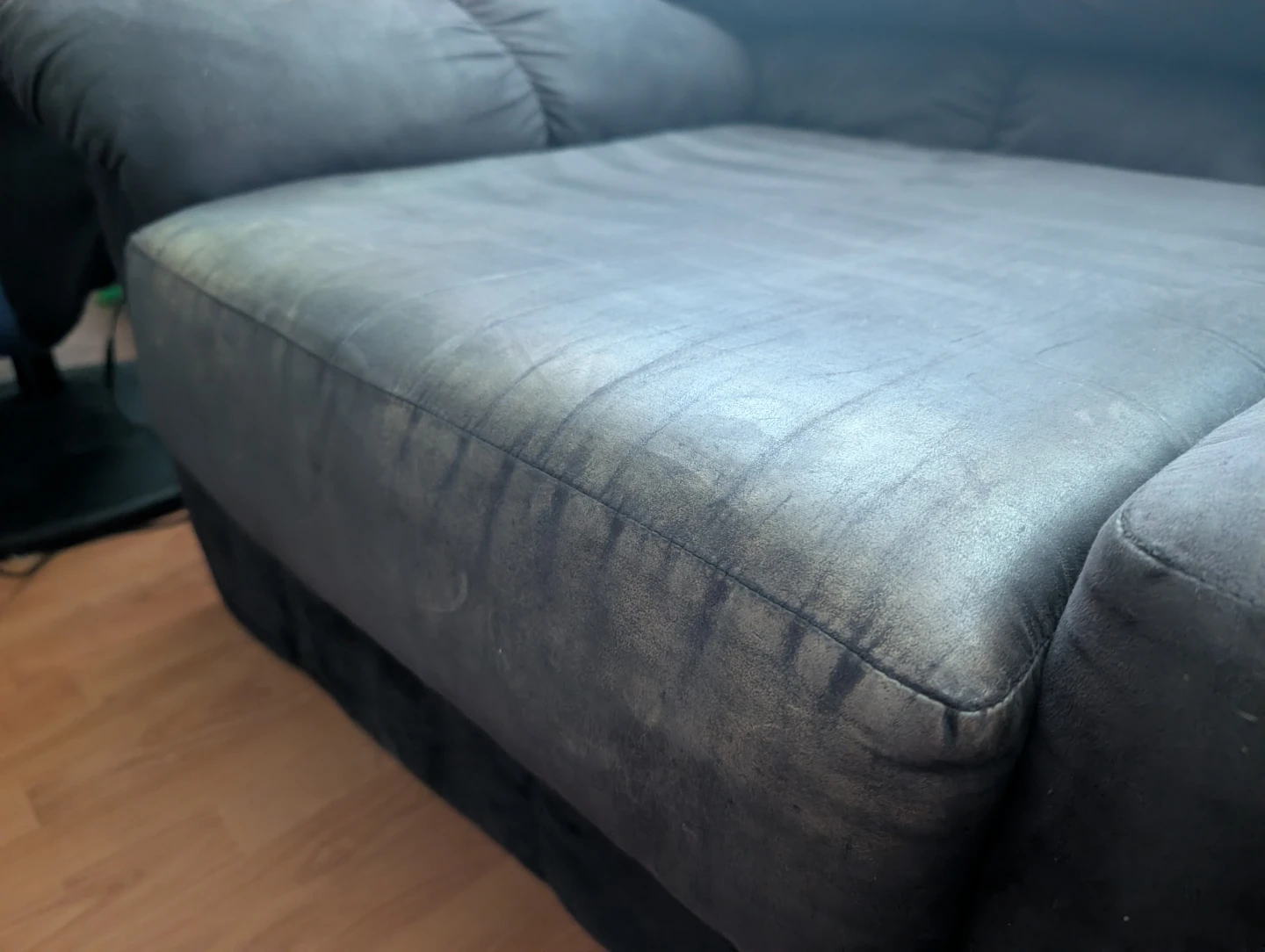 Black 3-Seater Sofa - Used Condition - photo 4