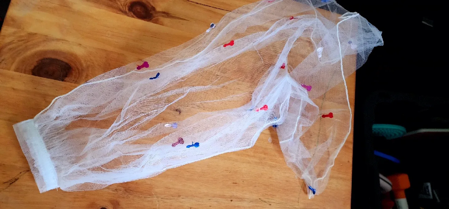 White Wedding Veil image indicator(3)