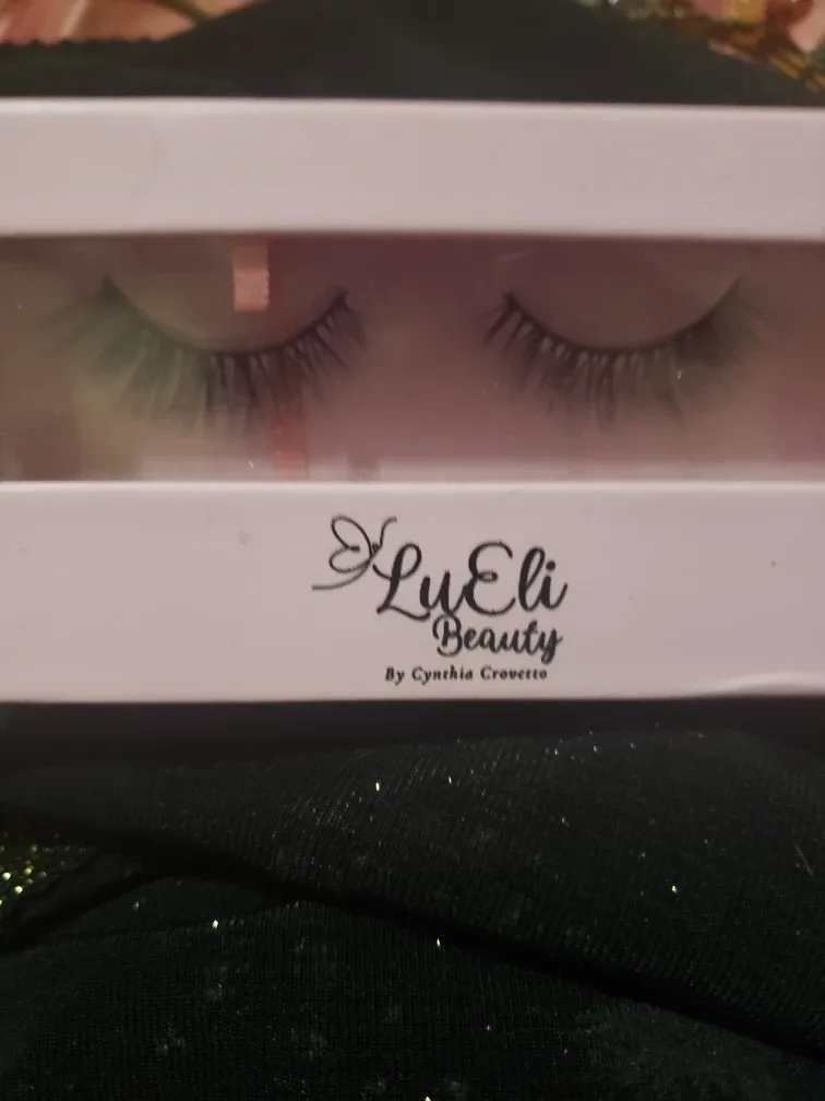 LuEli Beauty Faux Mink Lashes - New