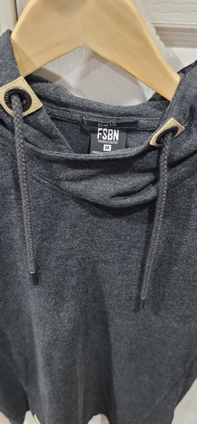 FSBN Slim Fit Hoodie - Size M - photo 3