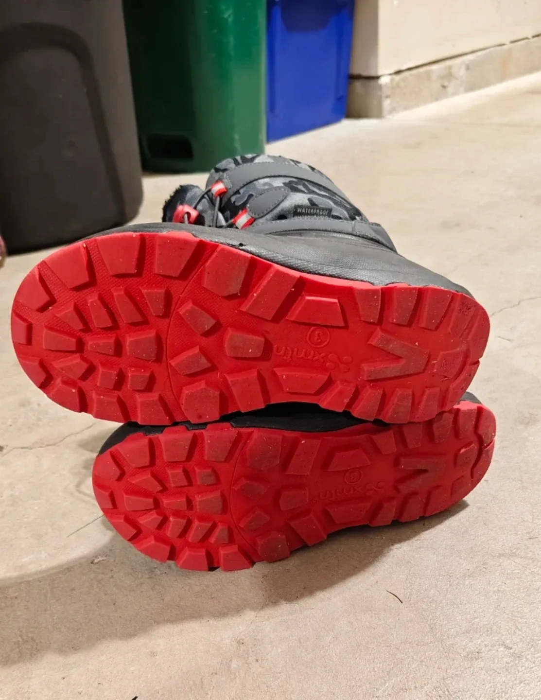 XMTN Winter Boots - Size 3 image indicator(3)