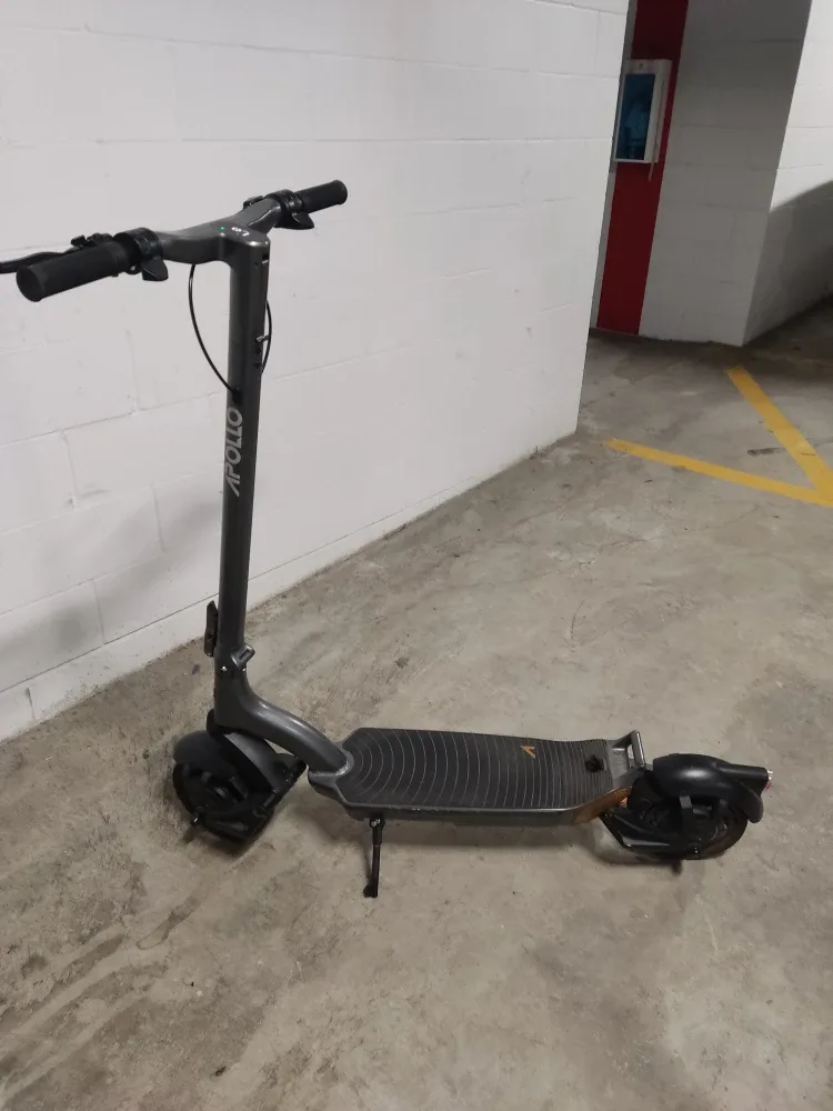 Apollo Electric Scooter