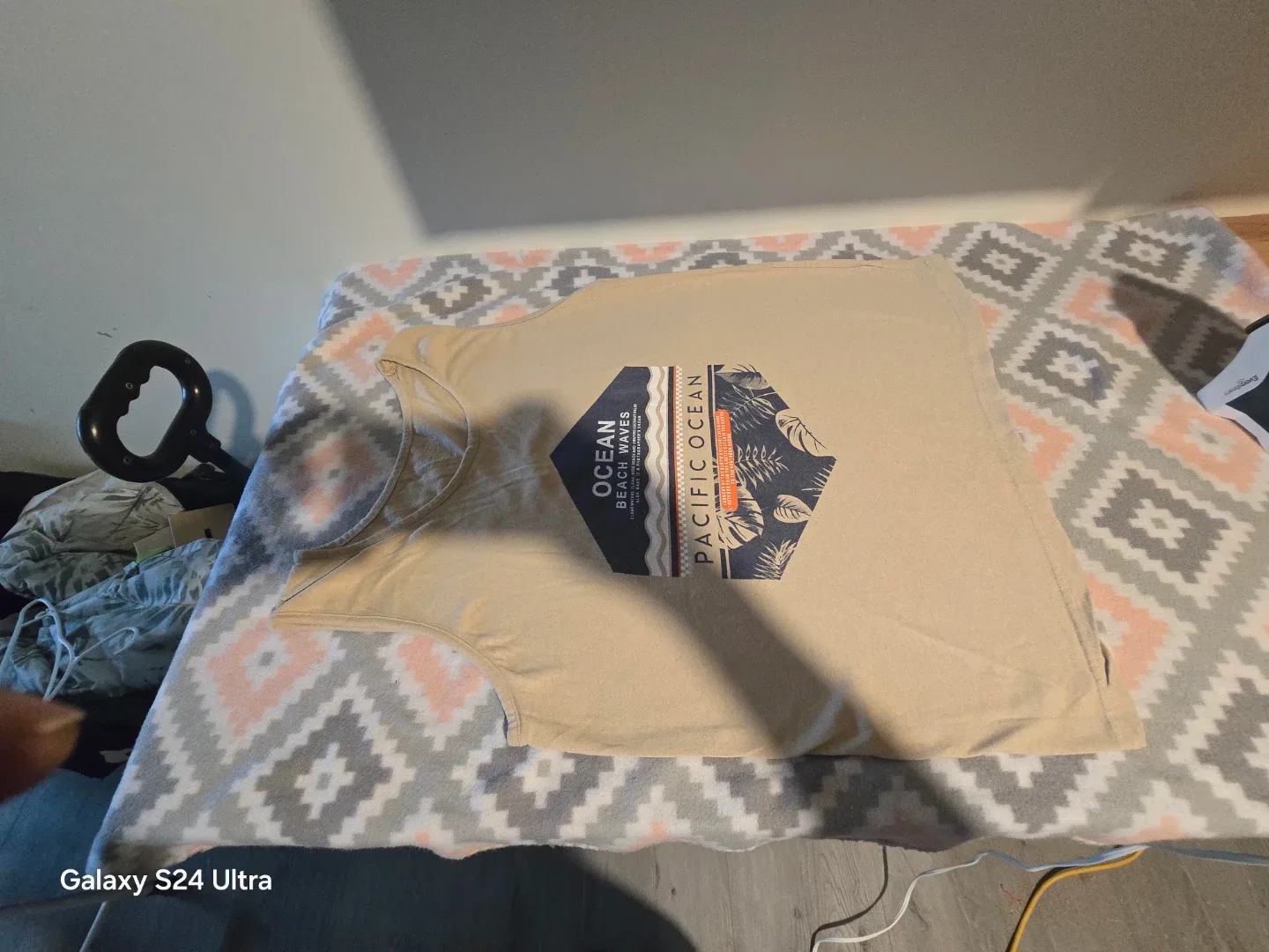 L.A. Collection Ocean Beach Waves T-Shirt - XL