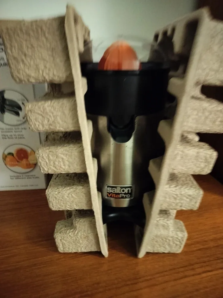 Salton VitaPro Stainless Steel Citrus Juicer image indicator(2)