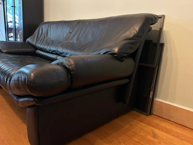 2 Black Leather Couches image indicator(7)