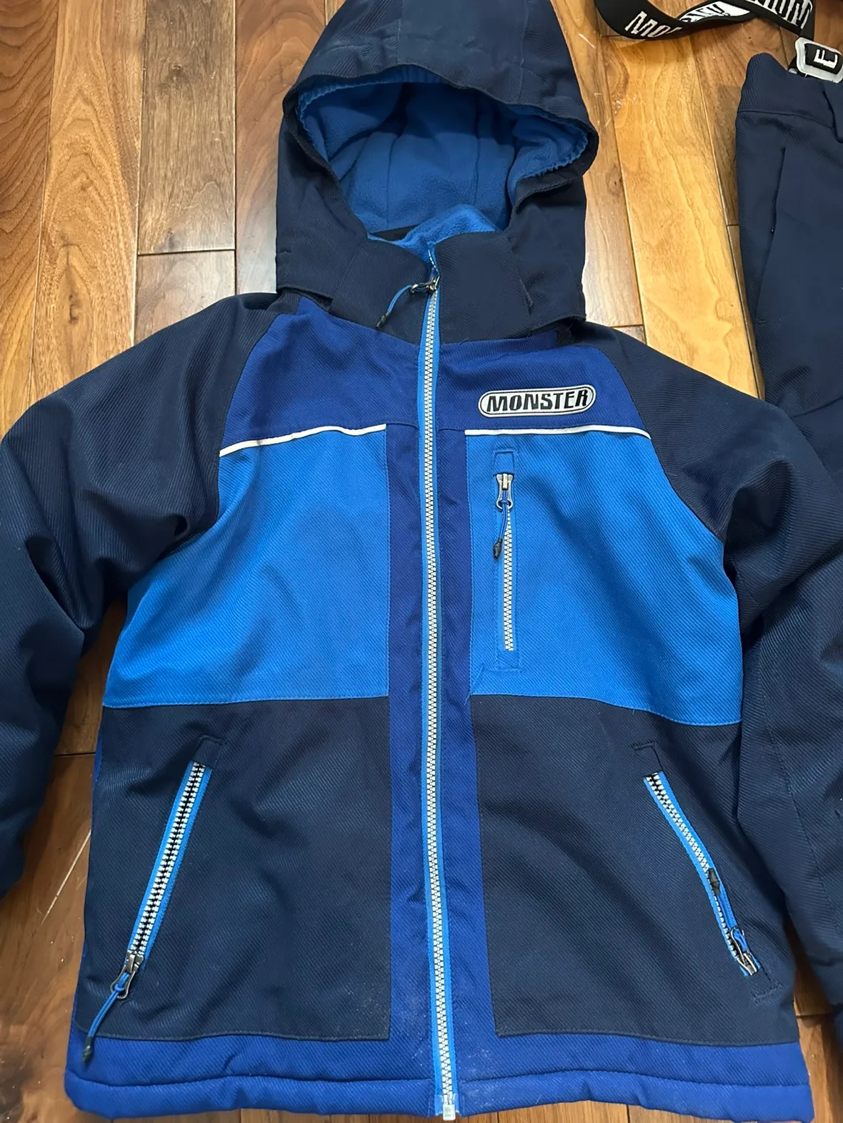 Monster Snowsuit - Size 8 image indicator(2)