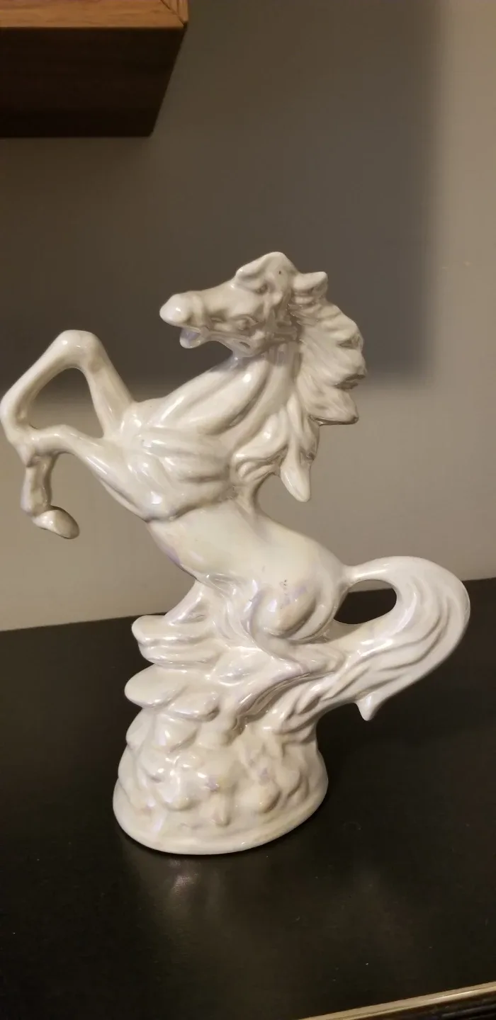 Vintage Porcelain Horse Figurine image indicator(2)