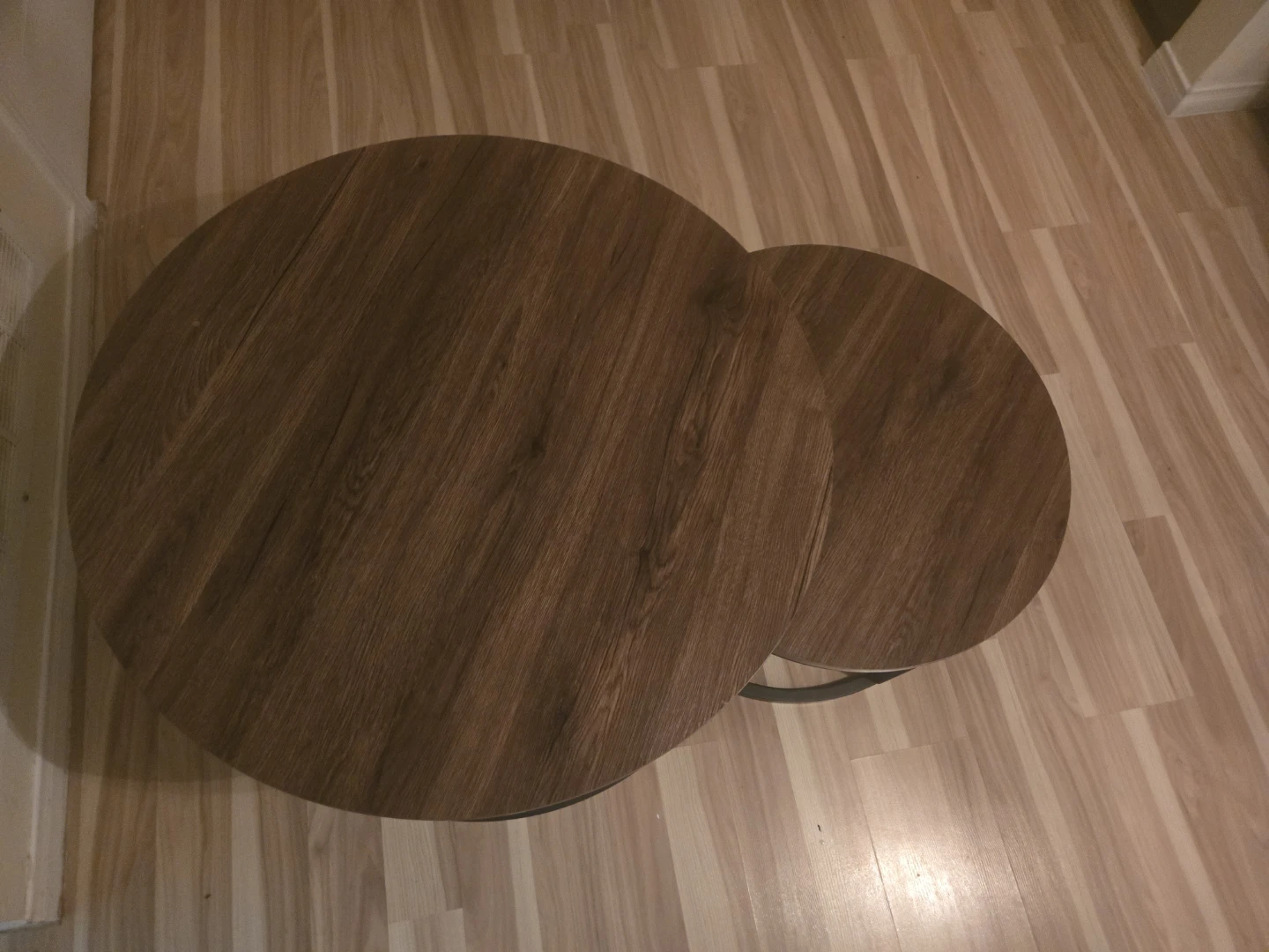 Title: Modern Round Coffee Table Set – Good Condition - photo 5