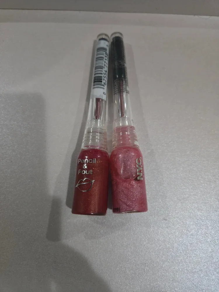N.Y.C. Liquid Lipsticks & Brush Set image indicator(2)