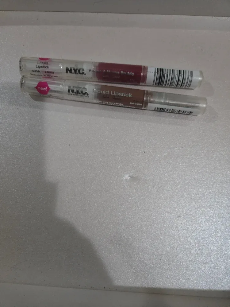 N.Y.C. Liquid Lipsticks & Brush Set image indicator(3)