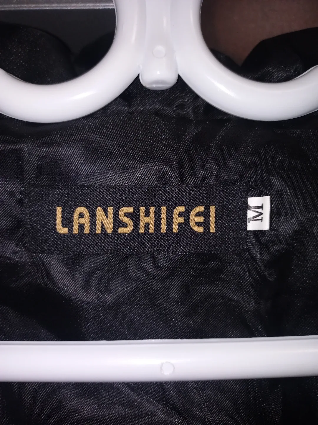 Lanshifei Faux Fur Coat - Size M image indicator(3)